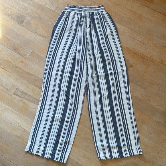 LAND ‘N SEA Wide Leg Striped Linen Blend Ankle Pants - Picture 5 of 11